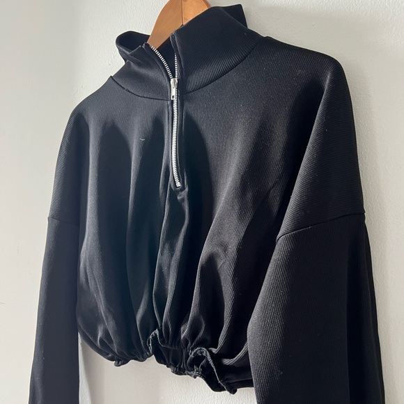 Cropped Sweater! - Picture 2 of 2